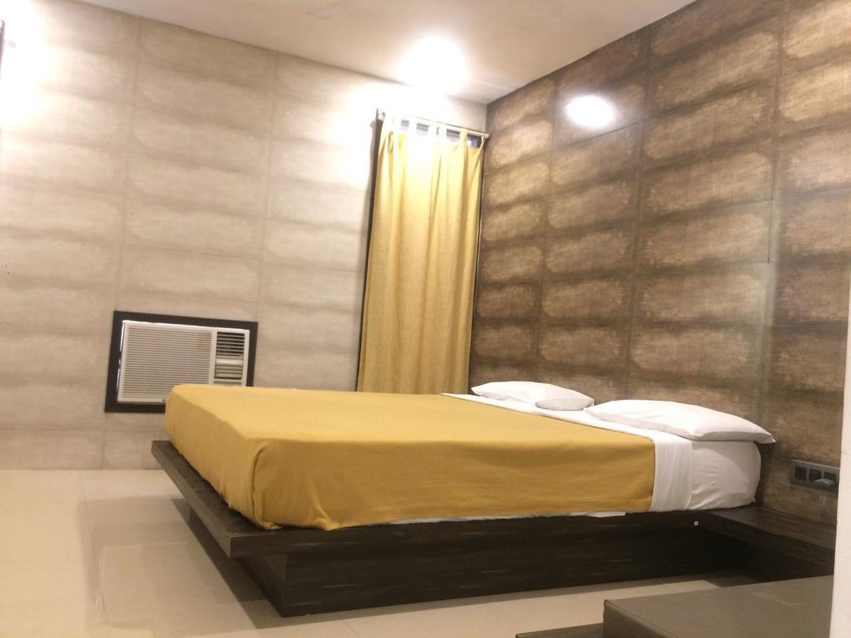 Silver Sands Beach Resort Daman Exterior photo