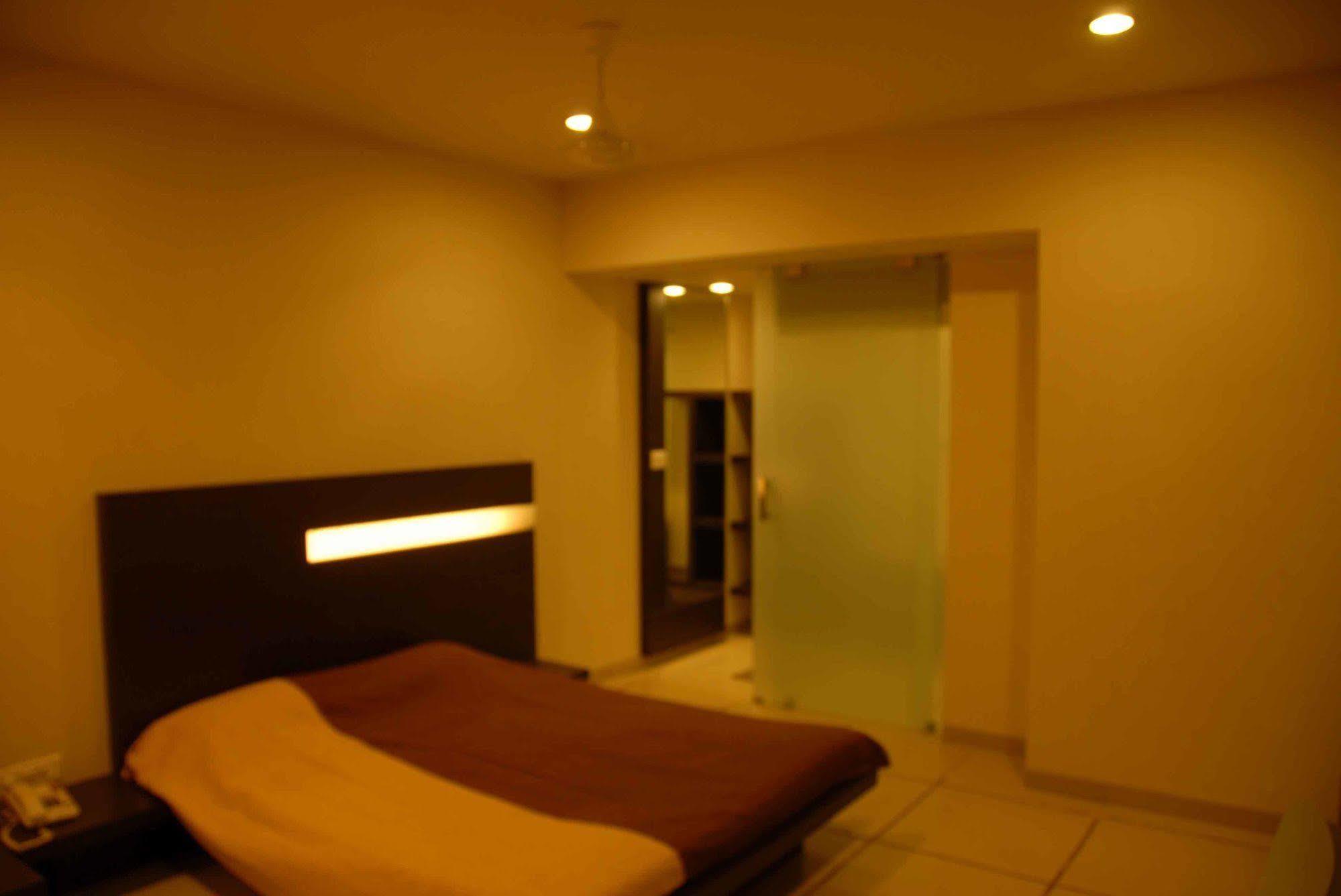 Silver Sands Beach Resort Daman Exterior photo